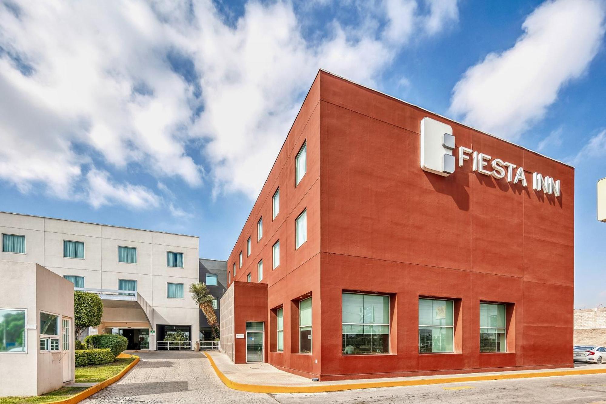 Fiesta Inn Express San Luis Potosi Oriente Exterior photo