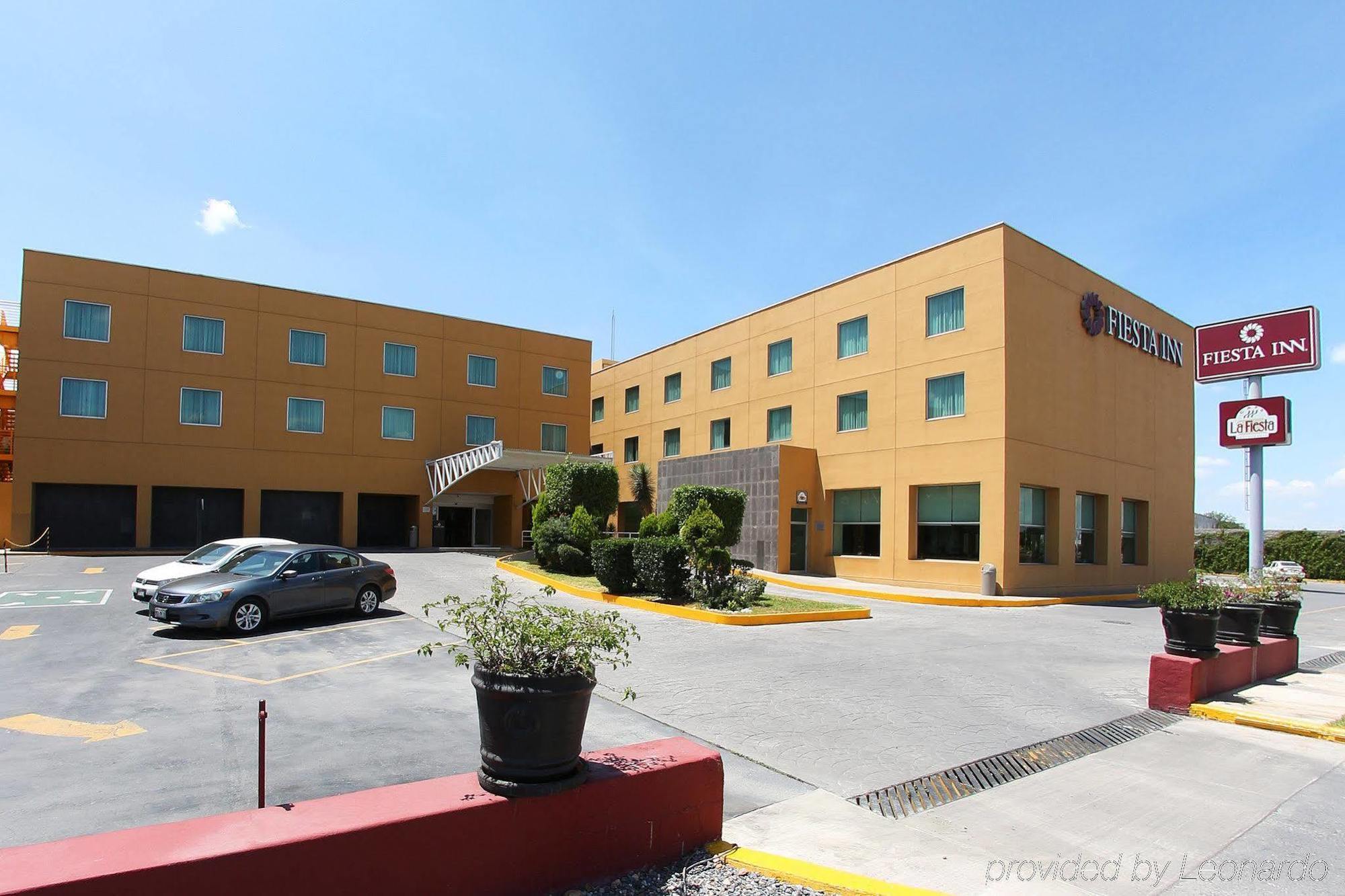 Fiesta Inn Express San Luis Potosi Oriente Exterior photo