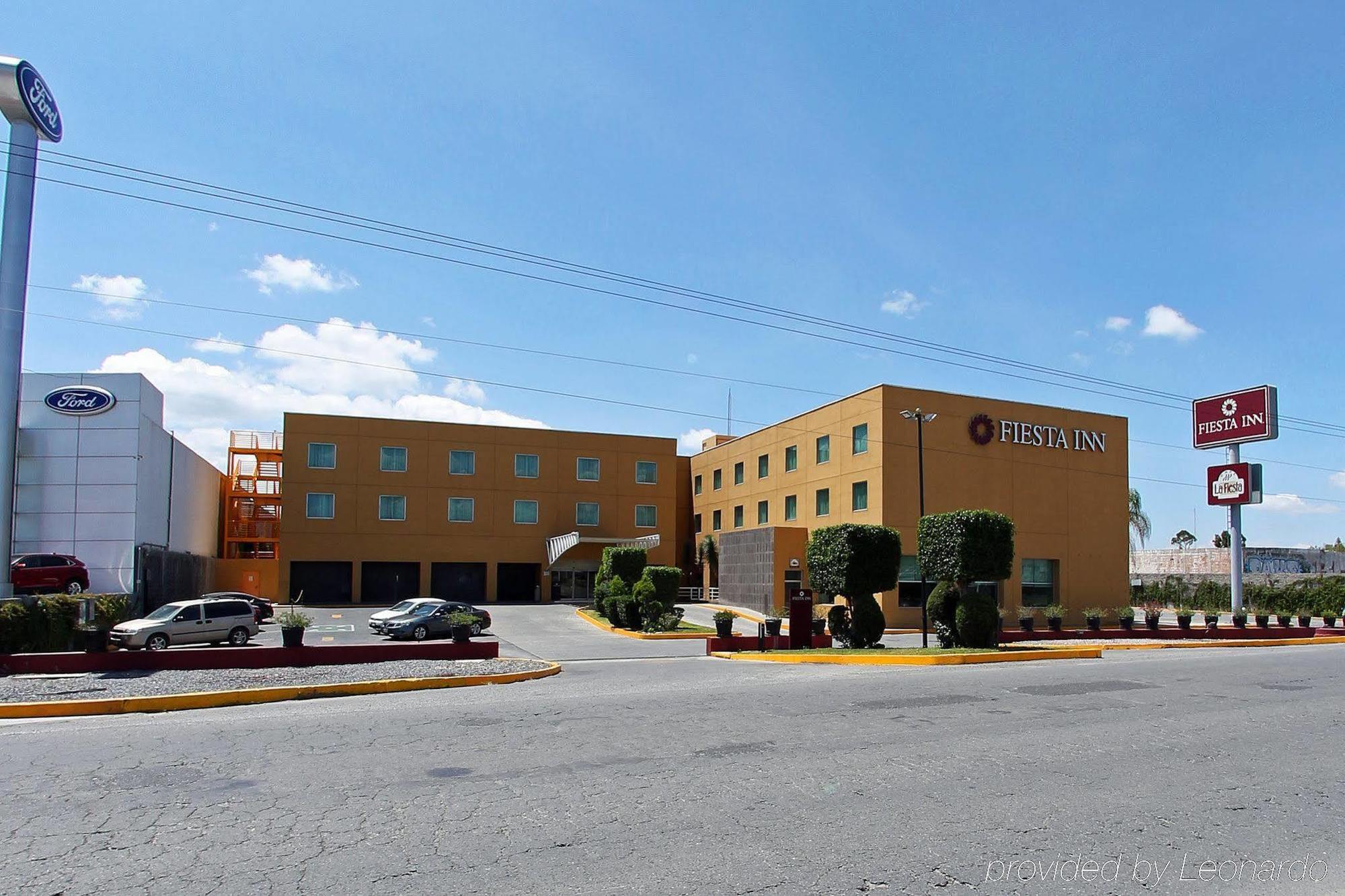 Fiesta Inn Express San Luis Potosi Oriente Exterior photo