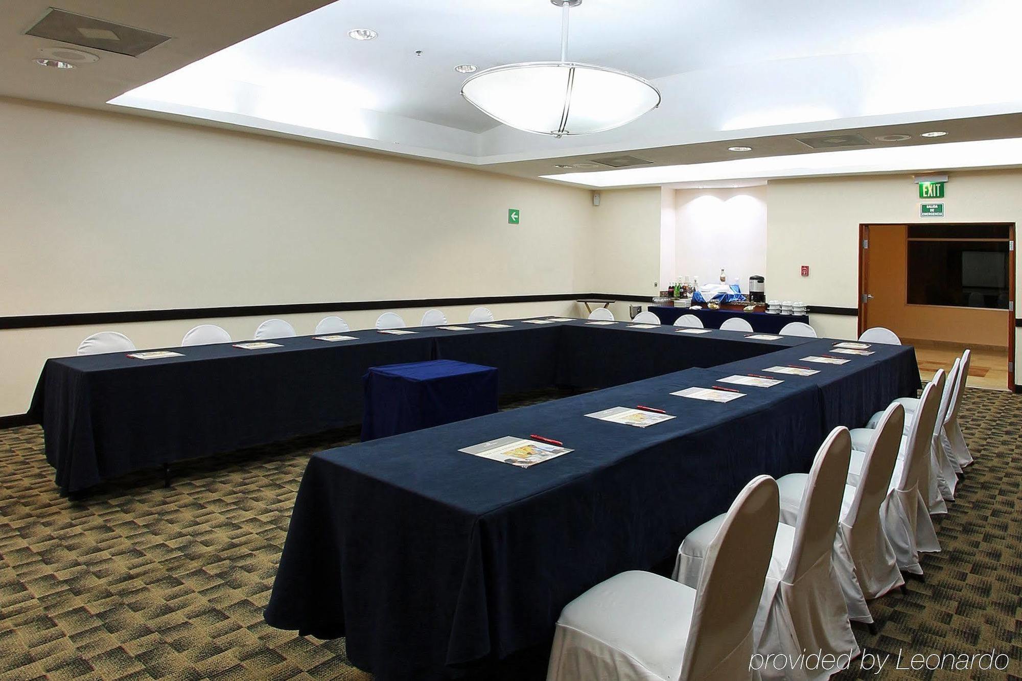 Fiesta Inn Express San Luis Potosi Oriente Exterior photo
