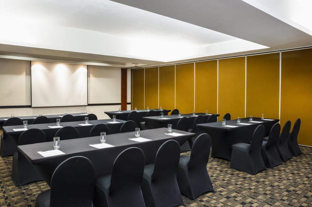 Fiesta Inn Express San Luis Potosi Oriente Exterior photo